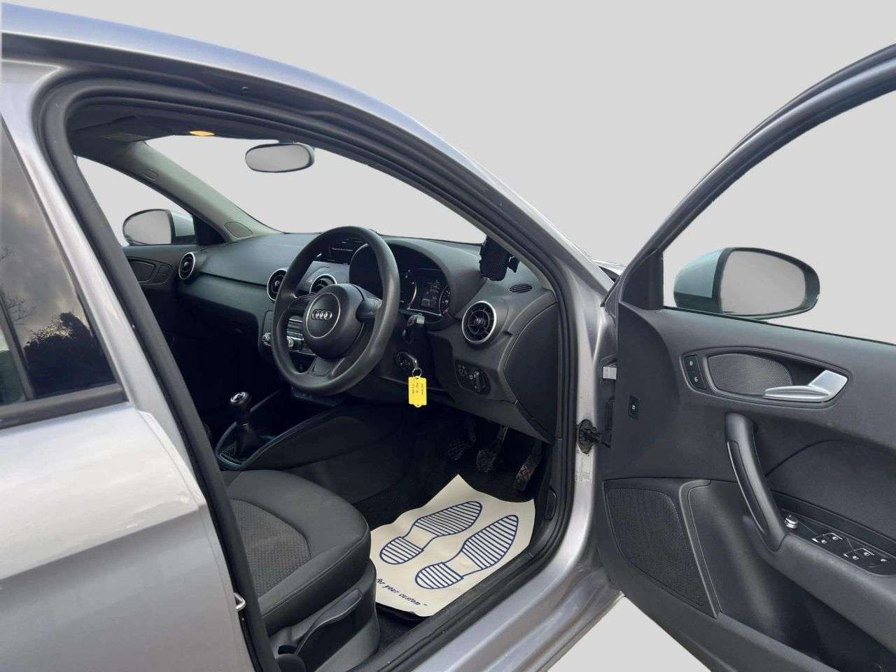 2015 AUDI A1 2015 AUDI A1