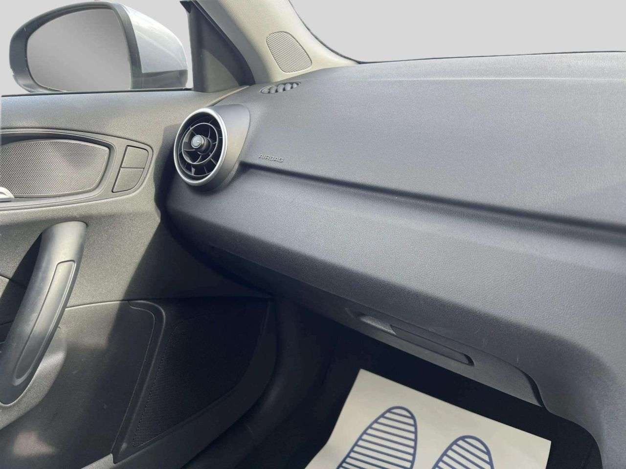 2015 AUDI A1 2015 AUDI A1