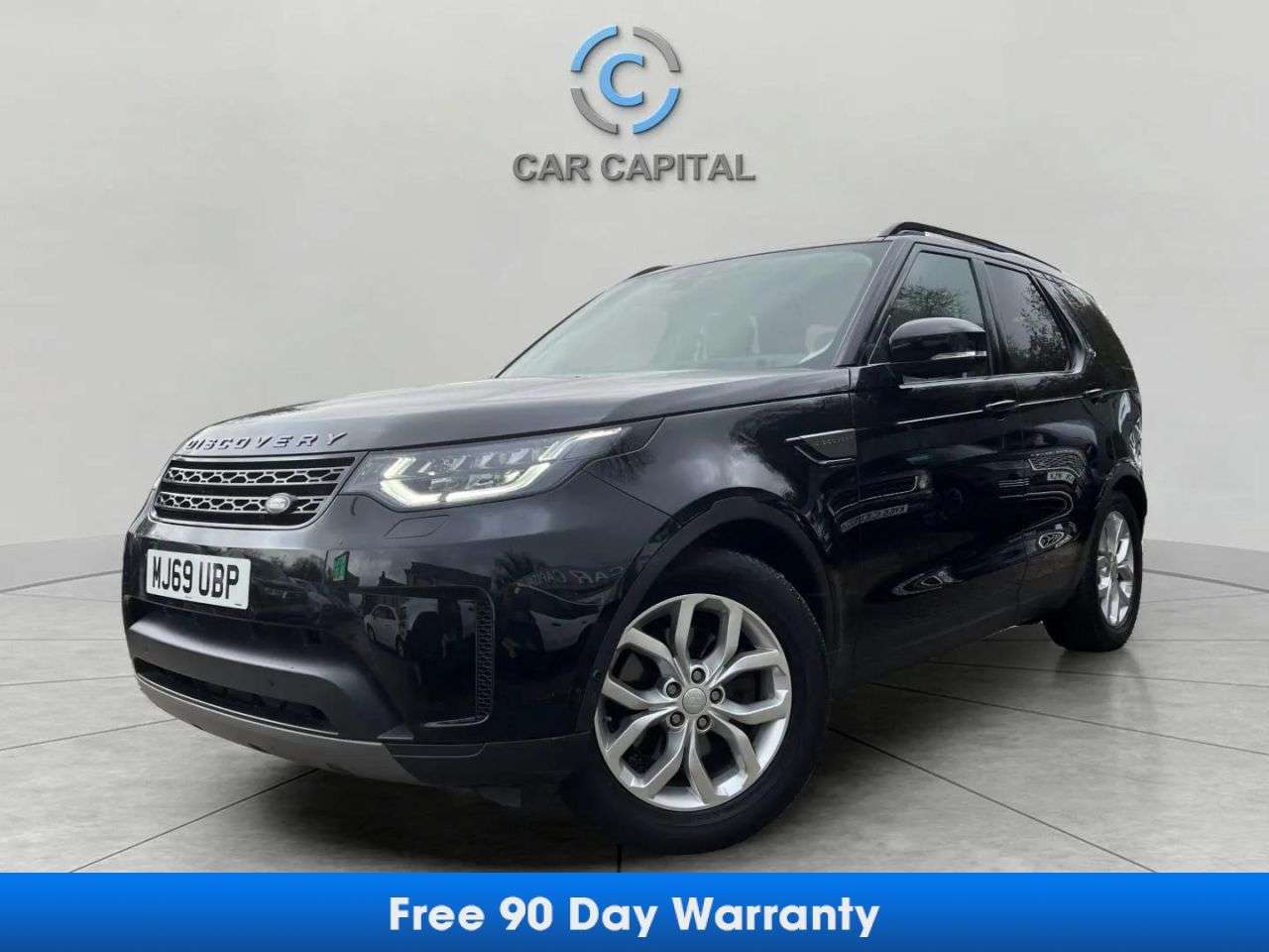 A 2019 LAND ROVER DISCOVERY 2.0 Si4 SE GPF SUV 5dr Petrol Auto 4WD Euro 6 (s/s) (300 ps) 3M WARRANTY+HP A 2019 LAND ROVER DISCOVERY 2.0 Si4 SE GPF SUV 5dr Petrol Auto 4WD Euro 6 (s/s) (300 ps) 3M WARRANTY+HP