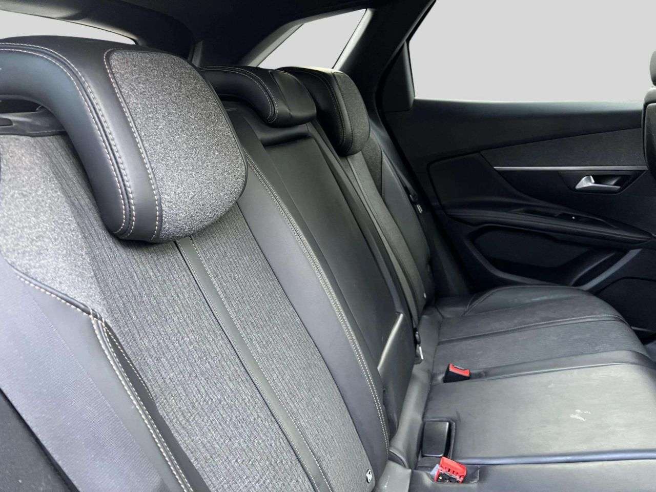 2018 PEUGEOT 3008 2018 PEUGEOT 3008