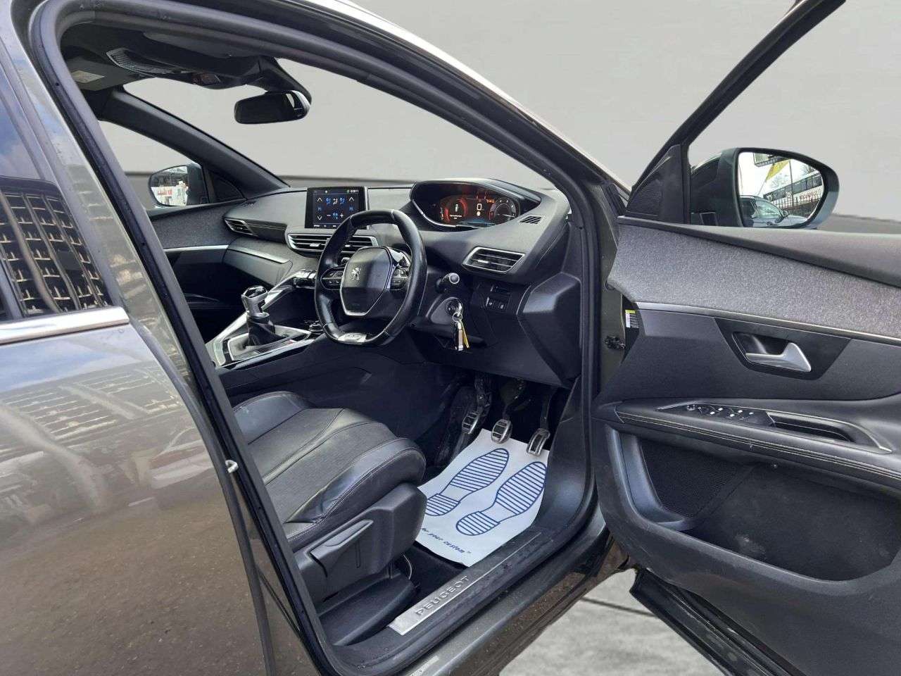 2018 PEUGEOT 3008 2018 PEUGEOT 3008