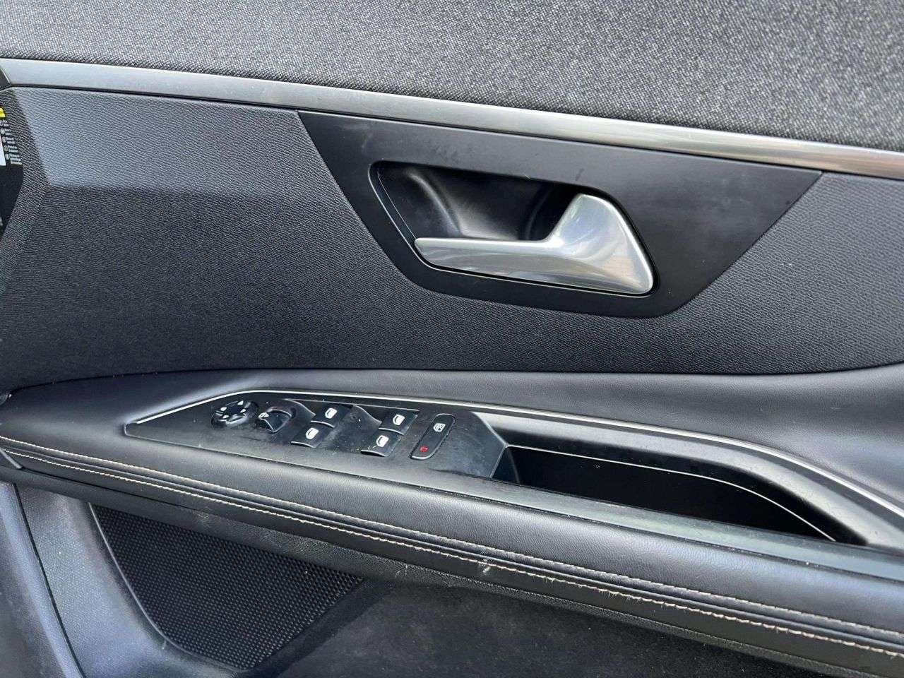 2018 PEUGEOT 3008 2018 PEUGEOT 3008