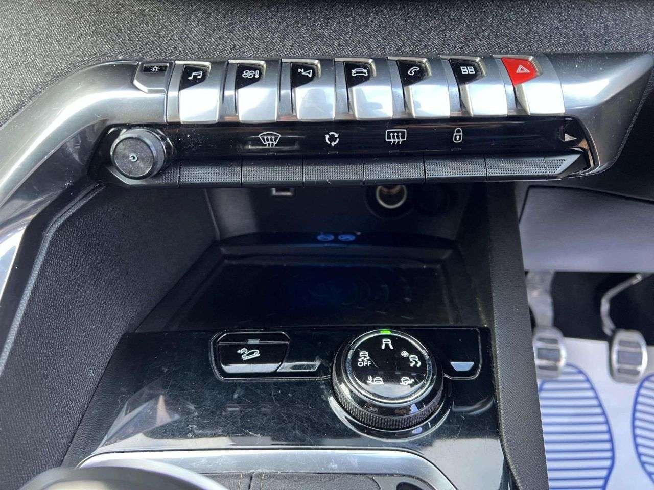 2018 PEUGEOT 3008 2018 PEUGEOT 3008