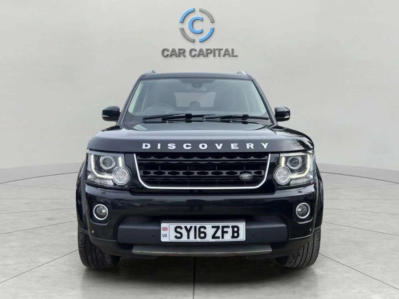 A 2016 LAND ROVER DISCOVERY 4 3.0 SD V6 Landmark SUV 5dr Diesel Auto 4WD Euro 6 (s/s) (256 bhp) ULEZ+REVC A 2016 LAND ROVER DISCOVERY 4 3.0 SD V6 Landmark SUV 5dr Diesel Auto 4WD Euro 6 (s/s) (256 bhp) ULEZ+REVC