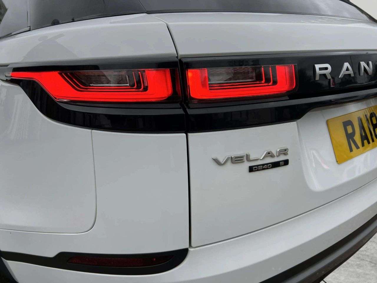 2018 LAND ROVER RANGE ROVER VELAR 2018 LAND ROVER RANGE ROVER VELAR