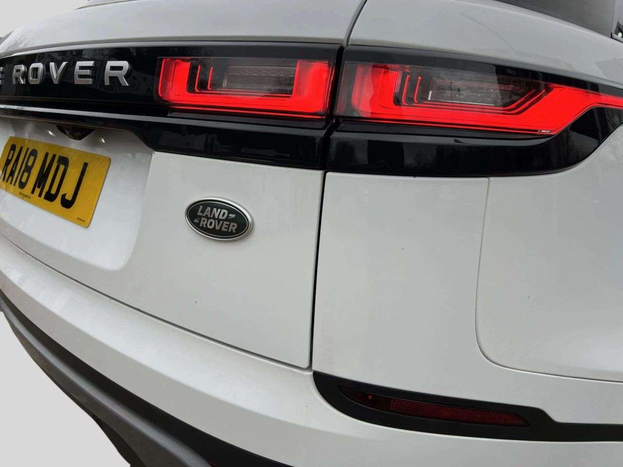 2018 LAND ROVER RANGE ROVER VELAR 2018 LAND ROVER RANGE ROVER VELAR