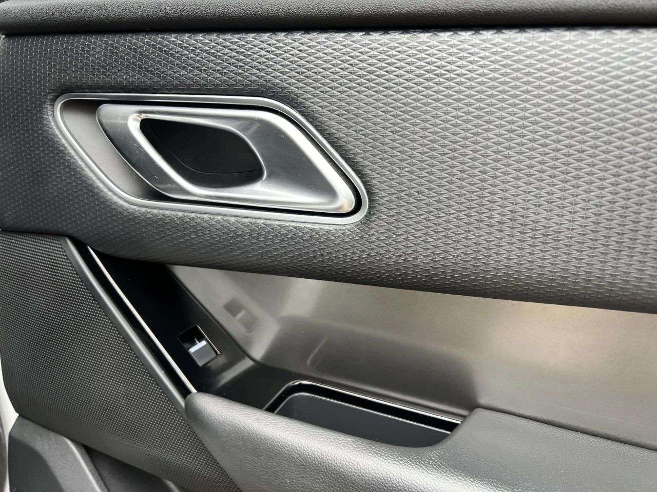 2018 LAND ROVER RANGE ROVER VELAR 2018 LAND ROVER RANGE ROVER VELAR