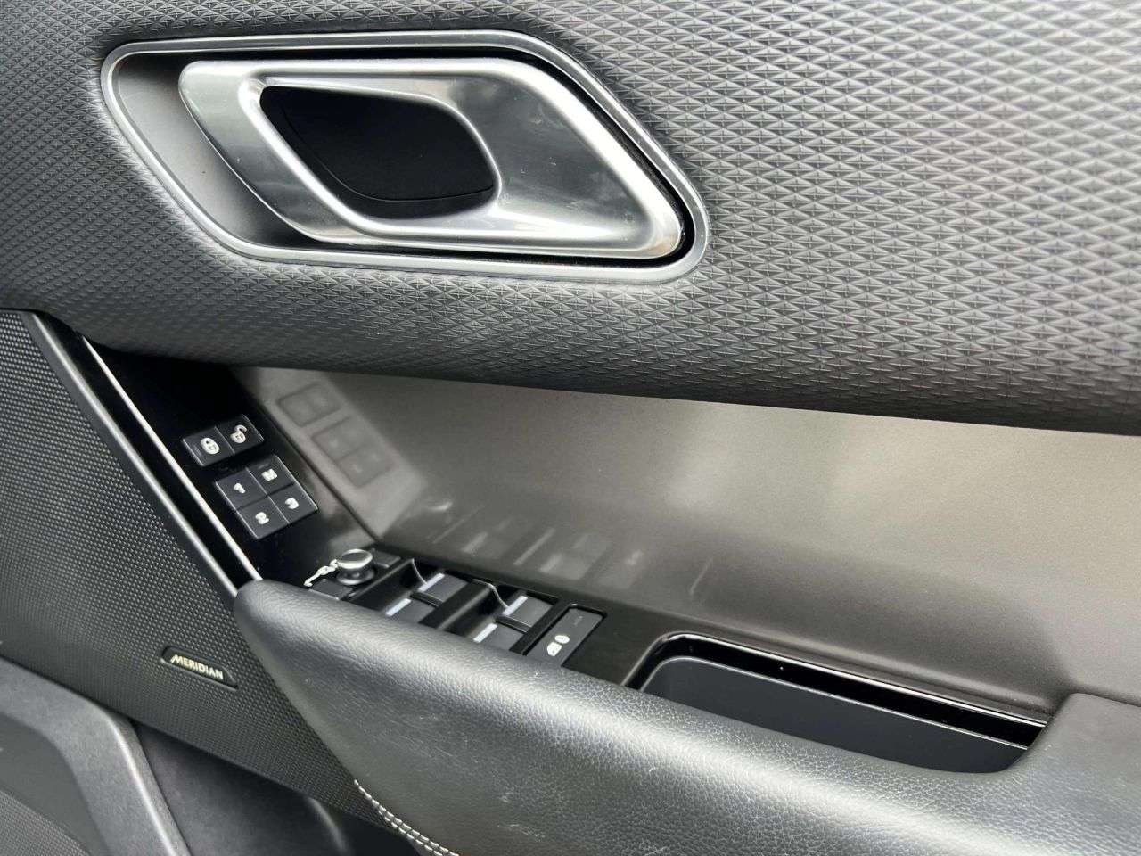 2018 LAND ROVER RANGE ROVER VELAR 2018 LAND ROVER RANGE ROVER VELAR