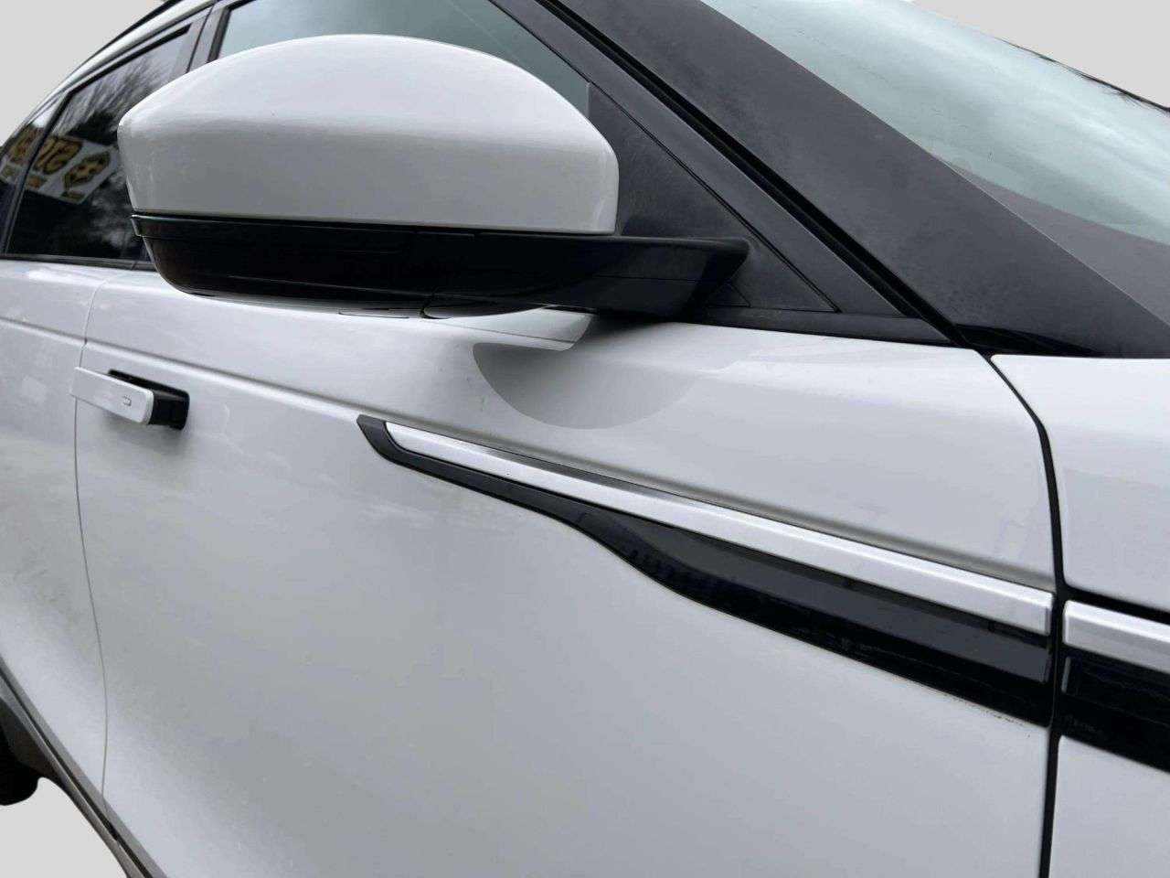 2018 LAND ROVER RANGE ROVER VELAR 2018 LAND ROVER RANGE ROVER VELAR