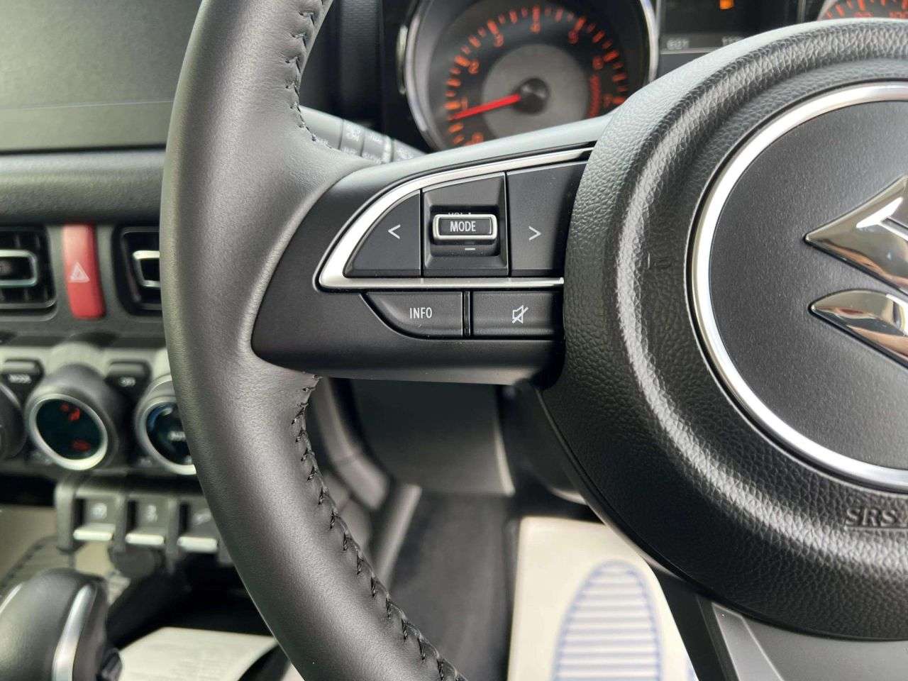 2025 SUZUKI JIMNY 2025 SUZUKI JIMNY