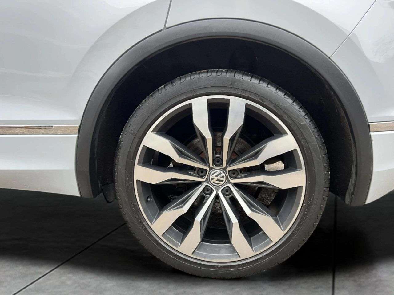 2018 VOLKSWAGEN TIGUAN 2018 VOLKSWAGEN TIGUAN