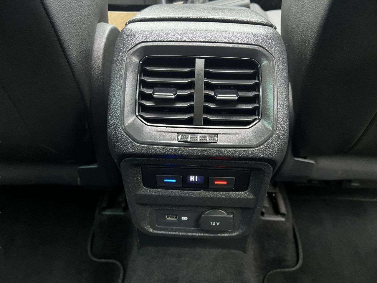 2018 VOLKSWAGEN TIGUAN 2018 VOLKSWAGEN TIGUAN