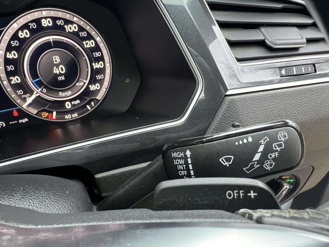 2018 VOLKSWAGEN TIGUAN 2018 VOLKSWAGEN TIGUAN