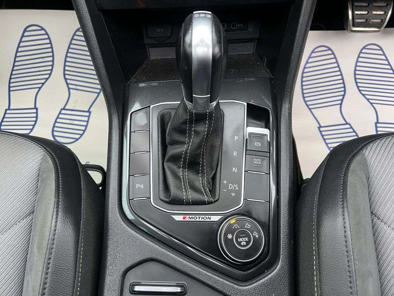 2018 VOLKSWAGEN TIGUAN 2018 VOLKSWAGEN TIGUAN