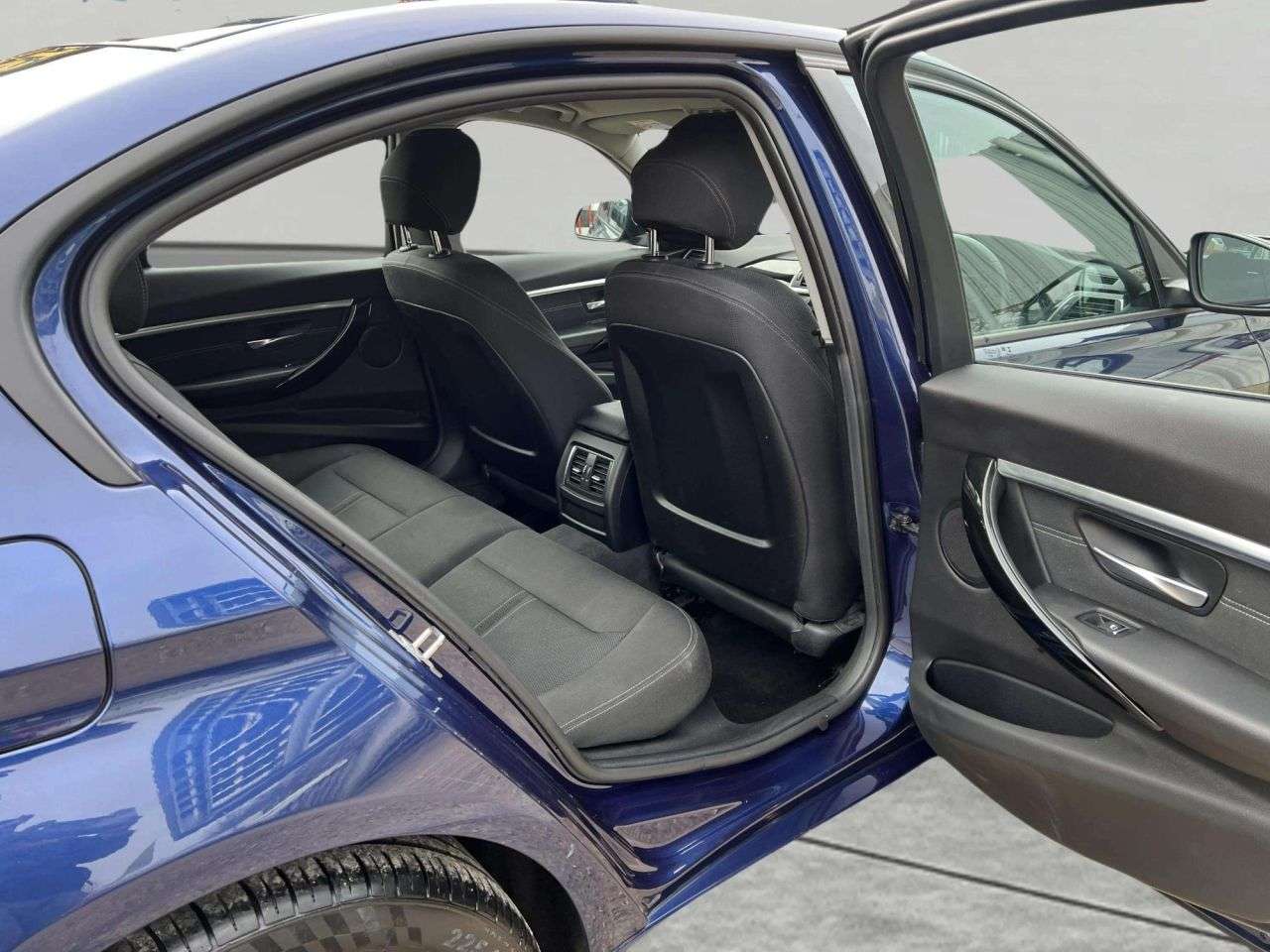 2018 BMW 3 SERIES 2018 BMW 3 SERIES