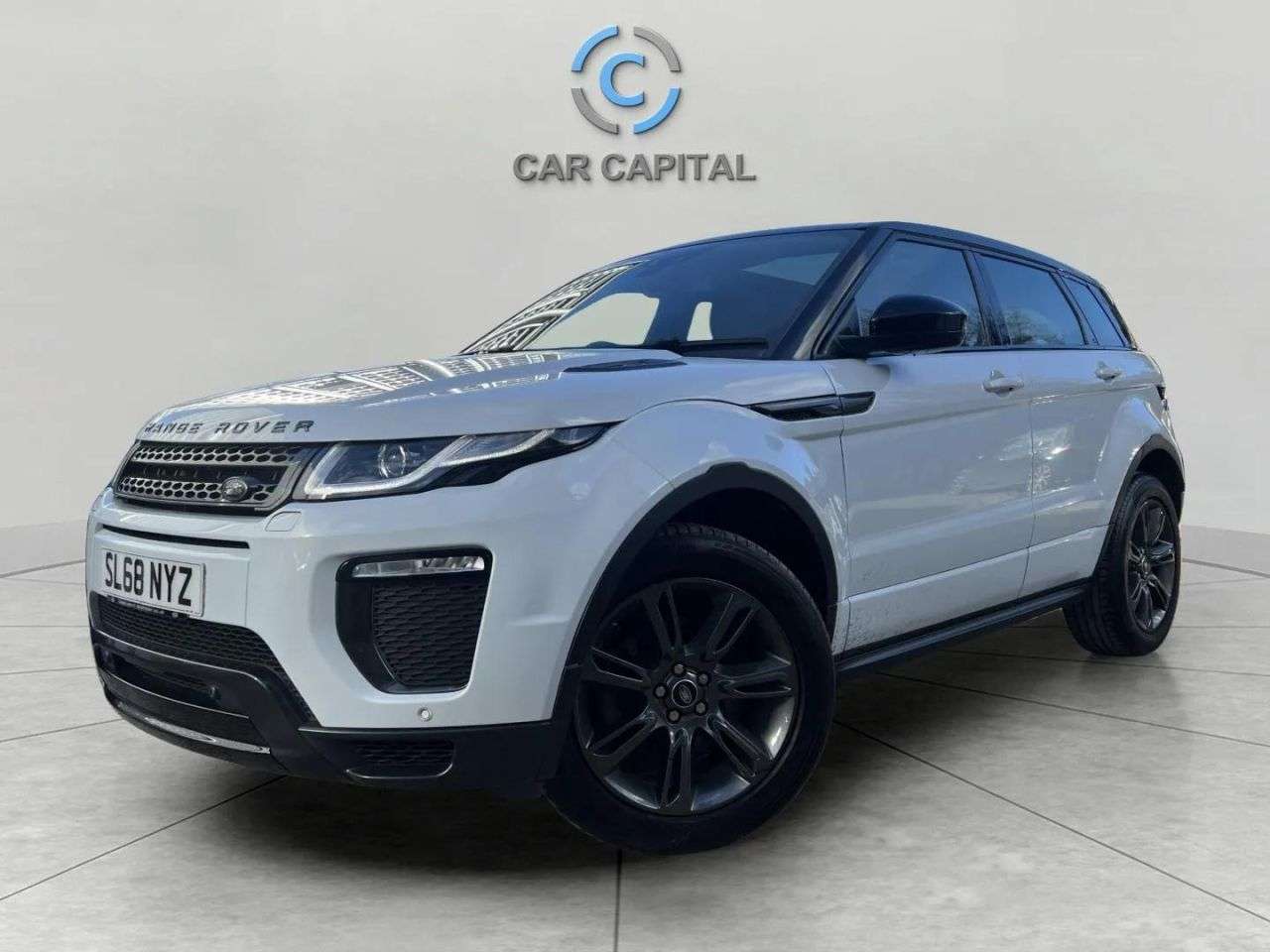 A 2018 LAND ROVER RANGE ROVER EVOQUE 2.0 TD4 Landmark SUV 5dr Diesel Auto 4WD Euro 6 (s/s) (180 ps) FINANCE+WARR A 2018 LAND ROVER RANGE ROVER EVOQUE 2.0 TD4 Landmark SUV 5dr Diesel Auto 4WD Euro 6 (s/s) (180 ps) FINANCE+WARR
