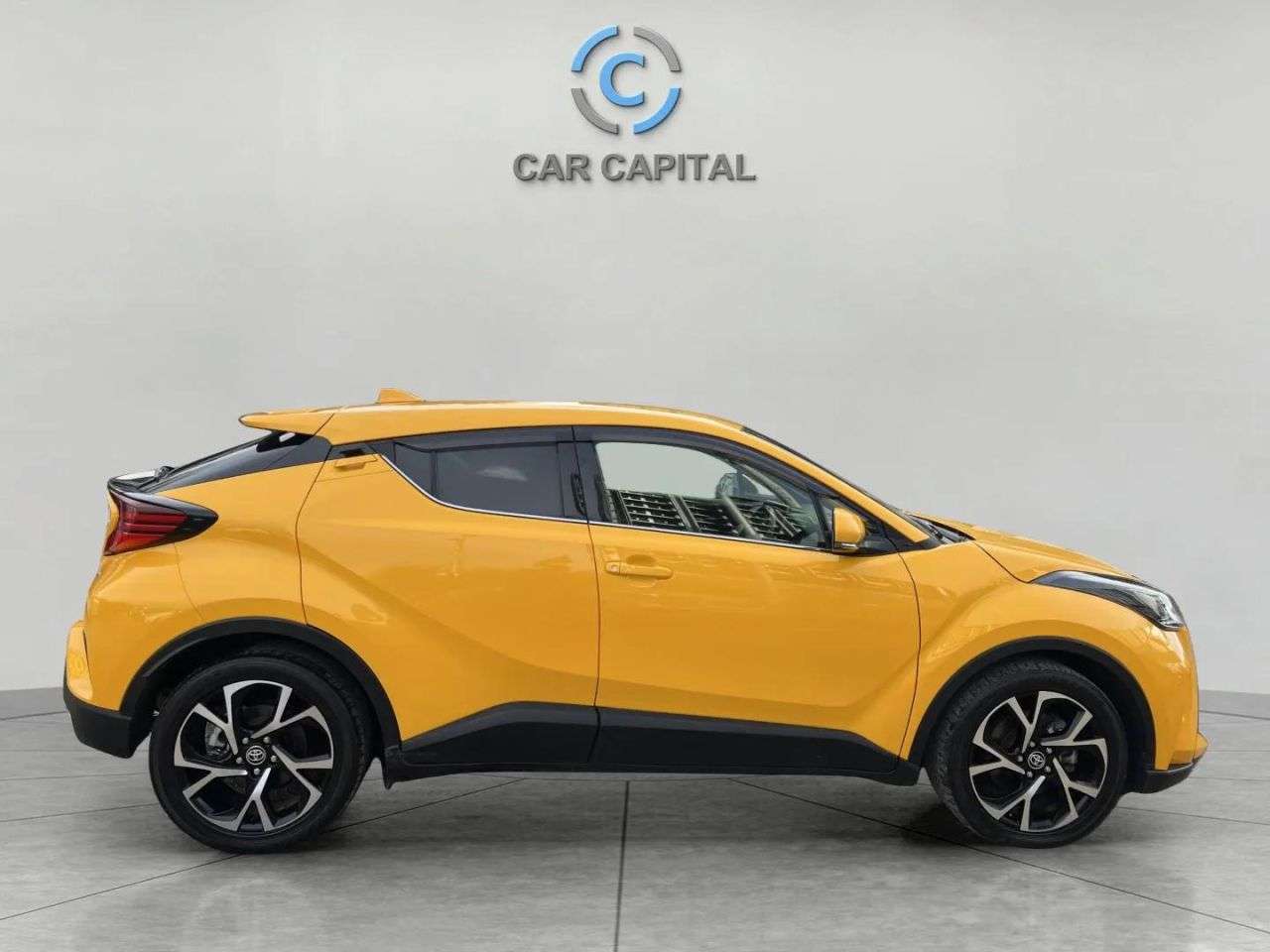 A 2020 TOYOTA C-HR 1.8 VVT-h Design CVT Euro 6 (s/s) 5dr HPI CLEAR+WARRANTY+LTHR HEATD SEATS A 2020 TOYOTA C-HR 1.8 VVT-h Design CVT Euro 6 (s/s) 5dr HPI CLEAR+WARRANTY+LTHR HEATD SEATS