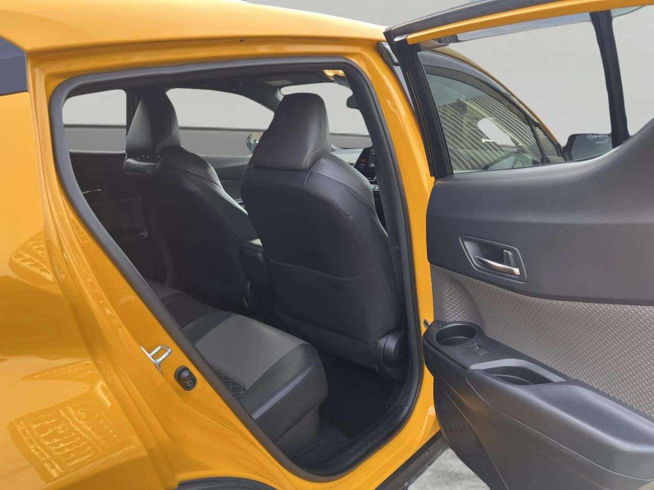 2020 TOYOTA C-HR 2020 TOYOTA C-HR