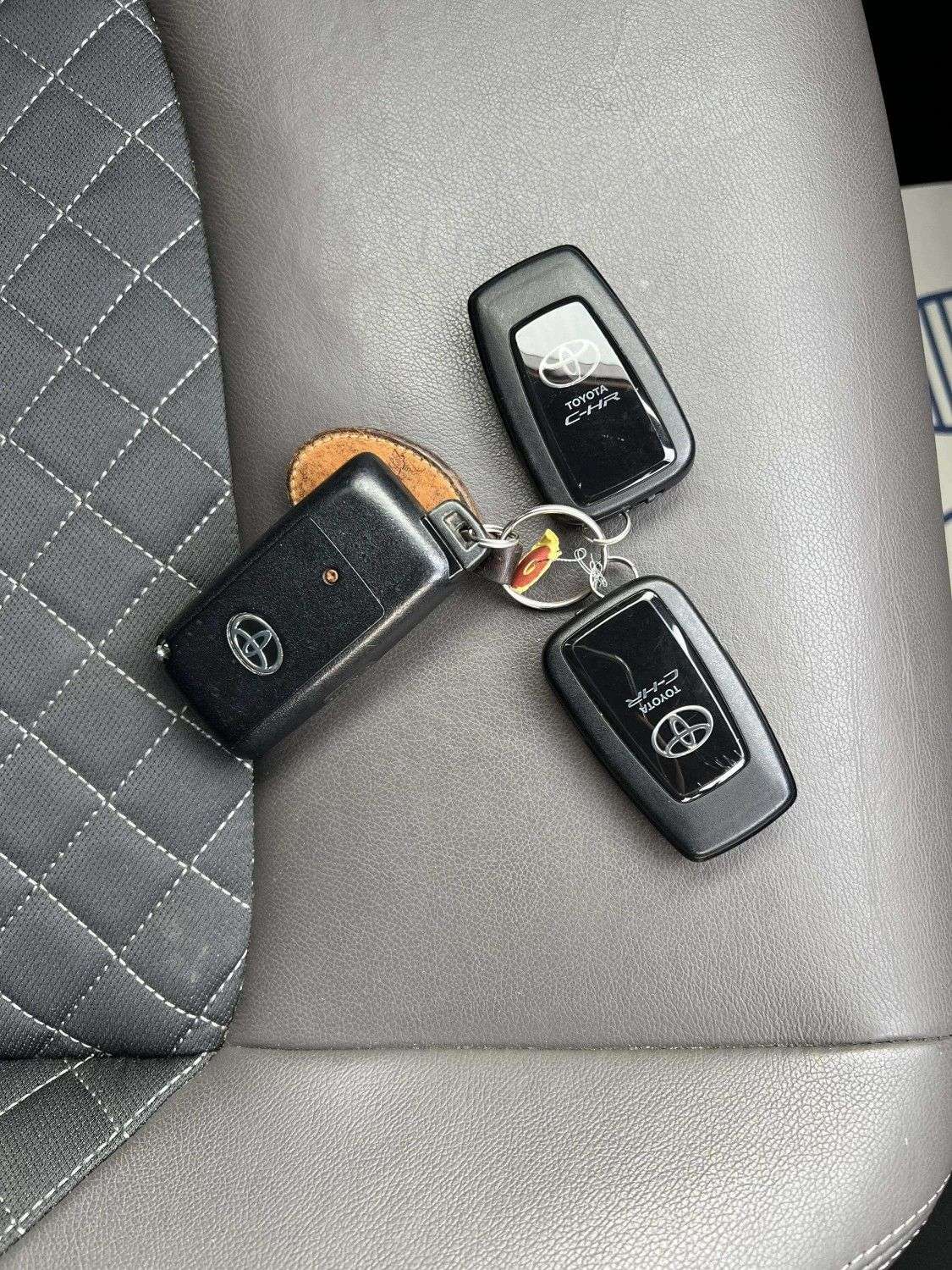 2020 TOYOTA C-HR 2020 TOYOTA C-HR