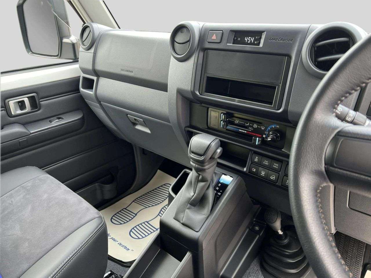 2025 TOYOTA LAND CRUISER 2025 TOYOTA LAND CRUISER