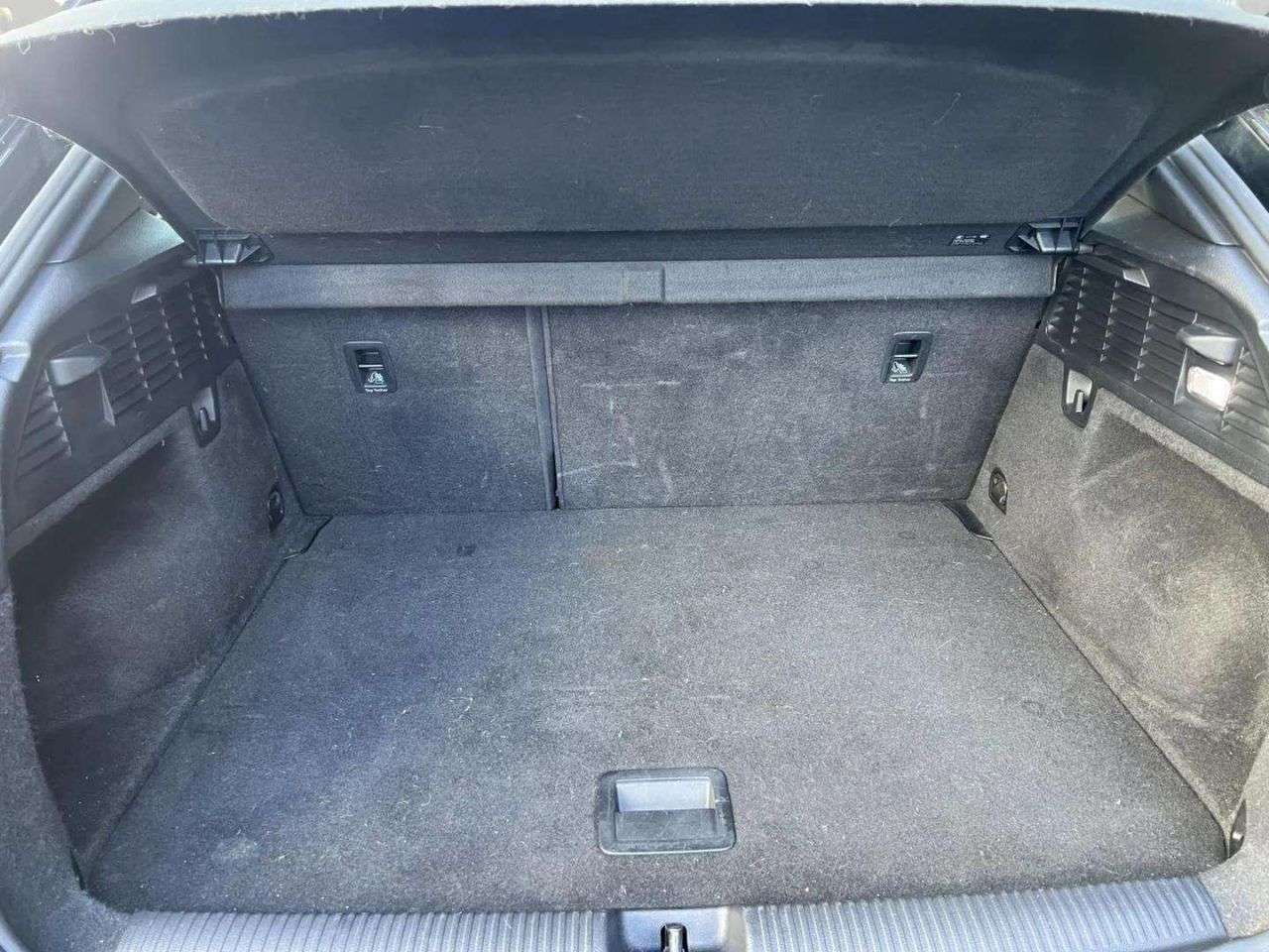 2017 AUDI Q2 2017 AUDI Q2