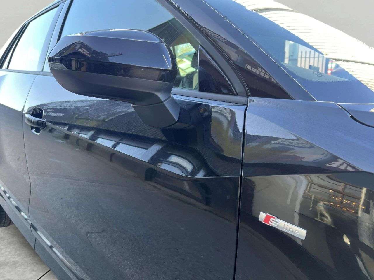 2017 AUDI Q2 2017 AUDI Q2