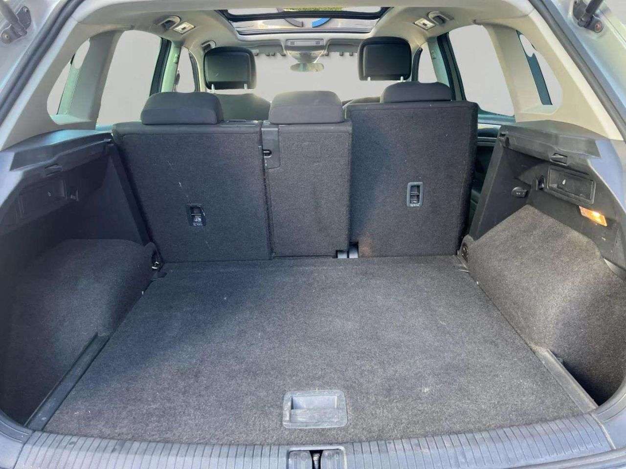 2017 VOLKSWAGEN TIGUAN 2017 VOLKSWAGEN TIGUAN