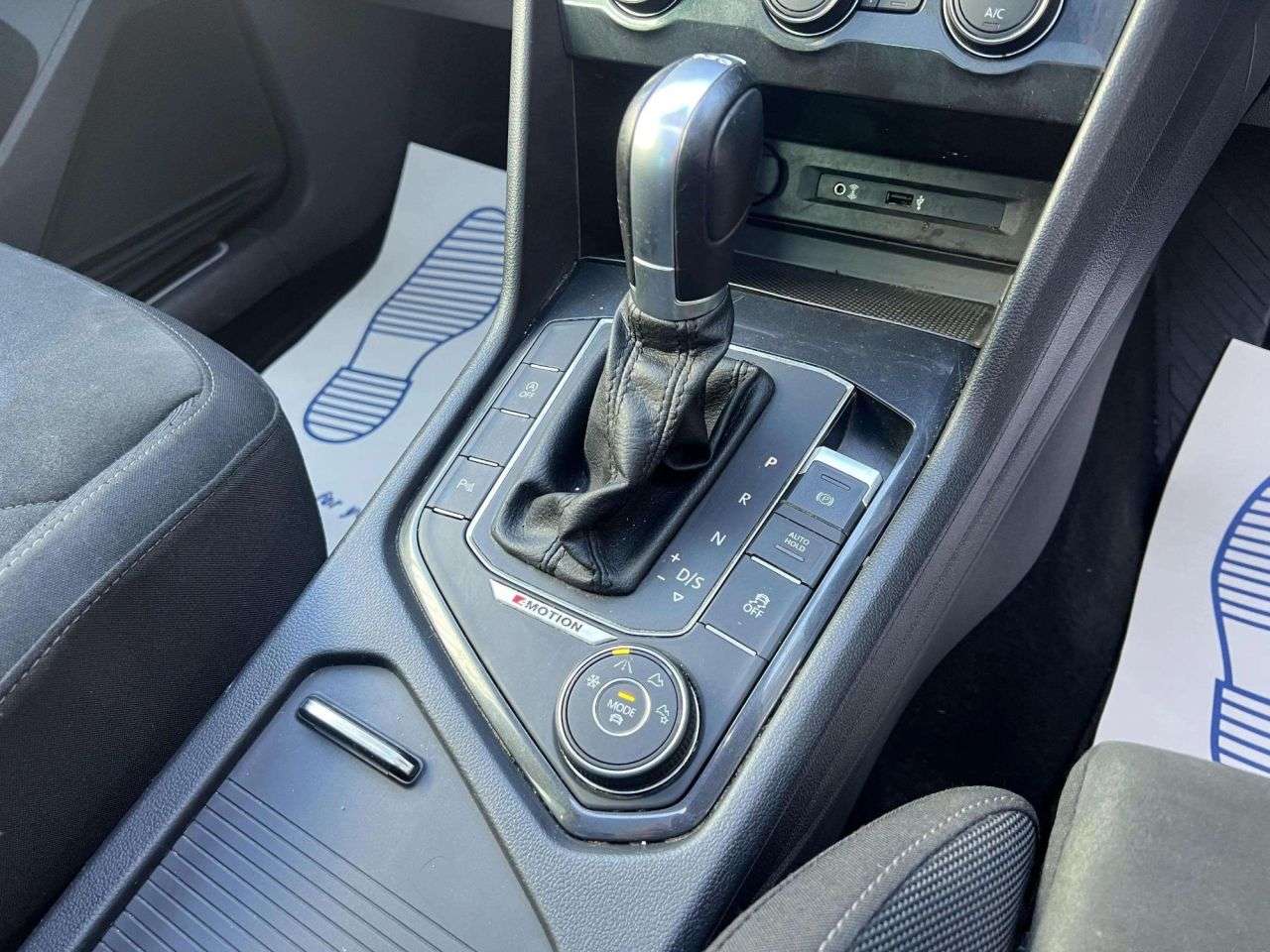 2017 VOLKSWAGEN TIGUAN 2017 VOLKSWAGEN TIGUAN