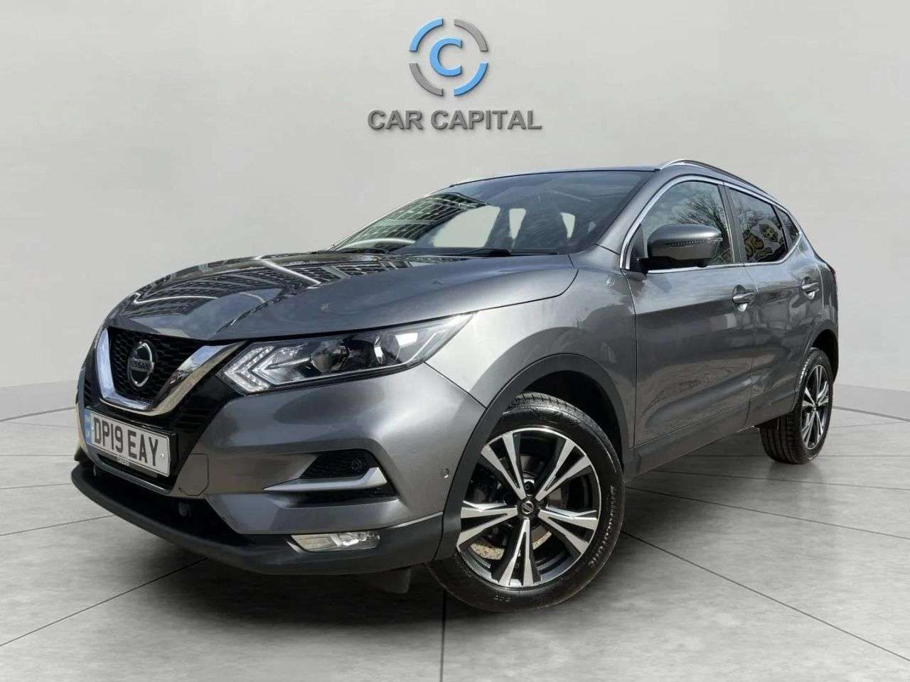 A 2019 NISSAN QASHQAI 1.3 DIG-T N-Connecta SUV 5dr Petrol Manual Euro 6 (s/s) (140 ps) WARRANTY+L A 2019 NISSAN QASHQAI 1.3 DIG-T N-Connecta SUV 5dr Petrol Manual Euro 6 (s/s) (140 ps) WARRANTY+L