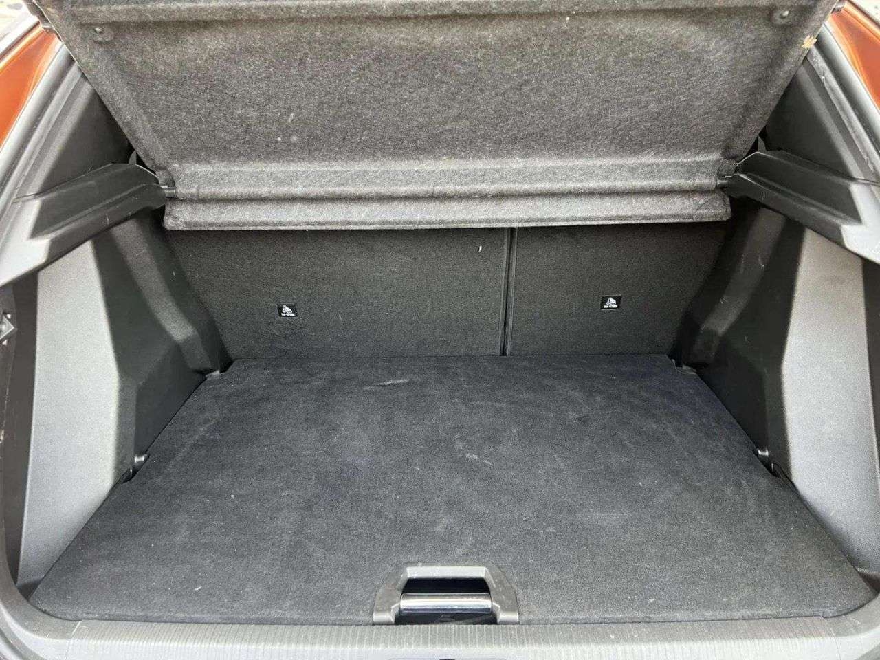 2022 PEUGEOT E-2008 2022 PEUGEOT E-2008