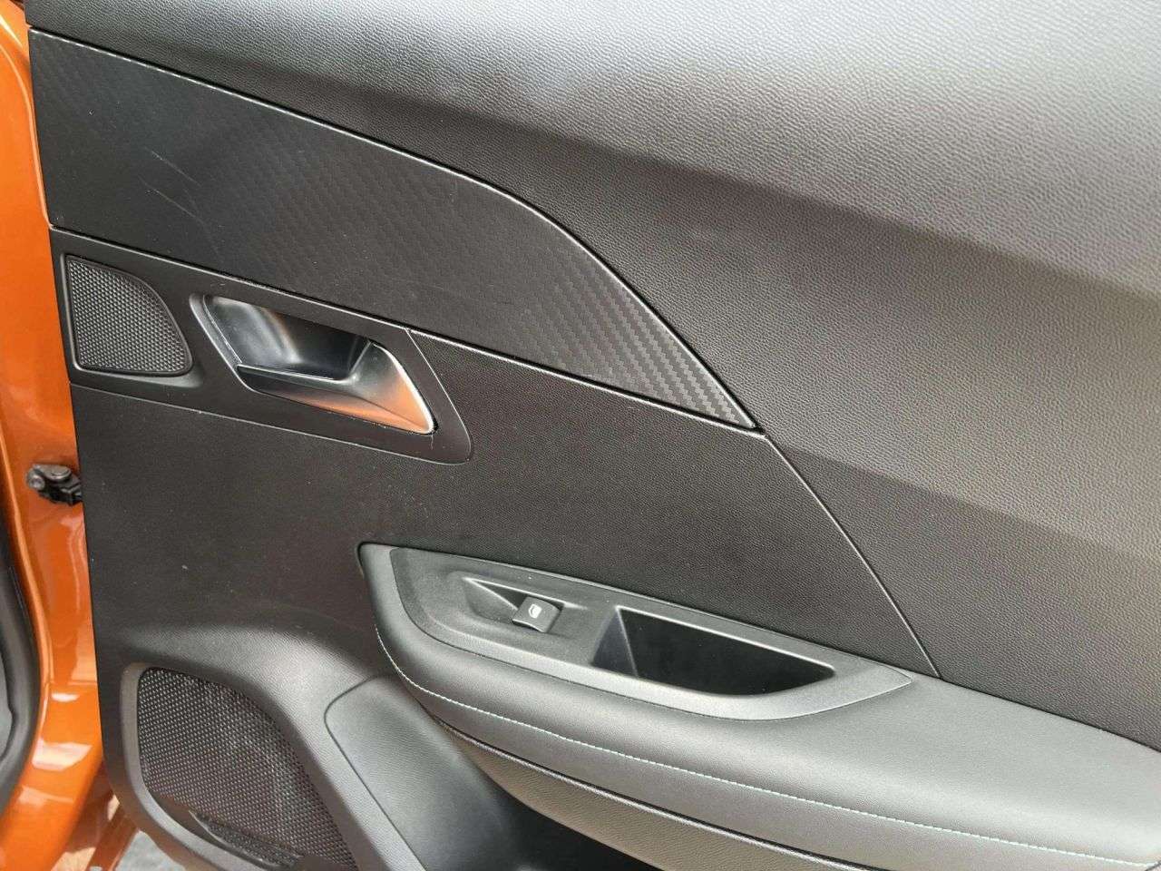 2022 PEUGEOT E-2008 2022 PEUGEOT E-2008