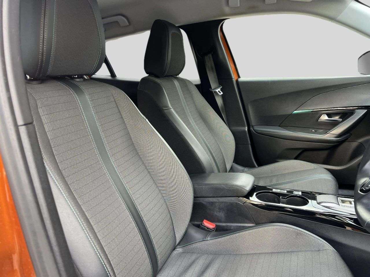 2022 PEUGEOT E-2008 2022 PEUGEOT E-2008