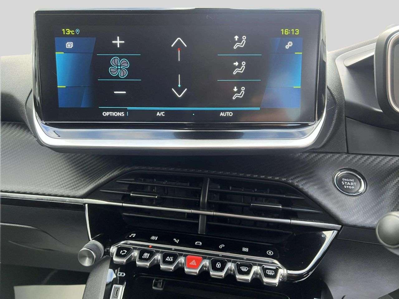 2022 PEUGEOT E-2008 2022 PEUGEOT E-2008