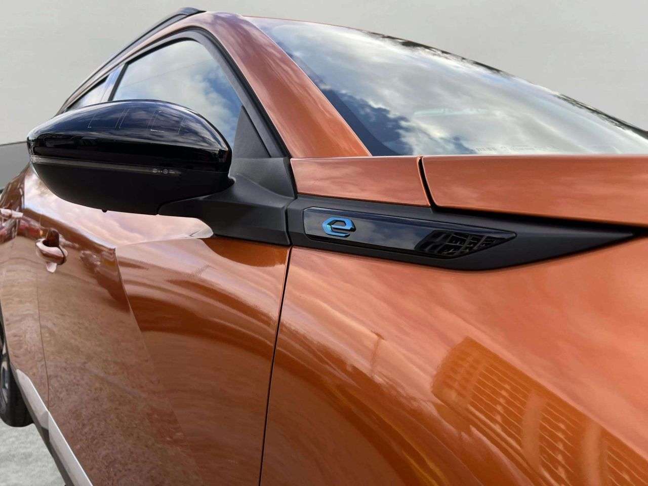 2022 PEUGEOT E-2008 2022 PEUGEOT E-2008