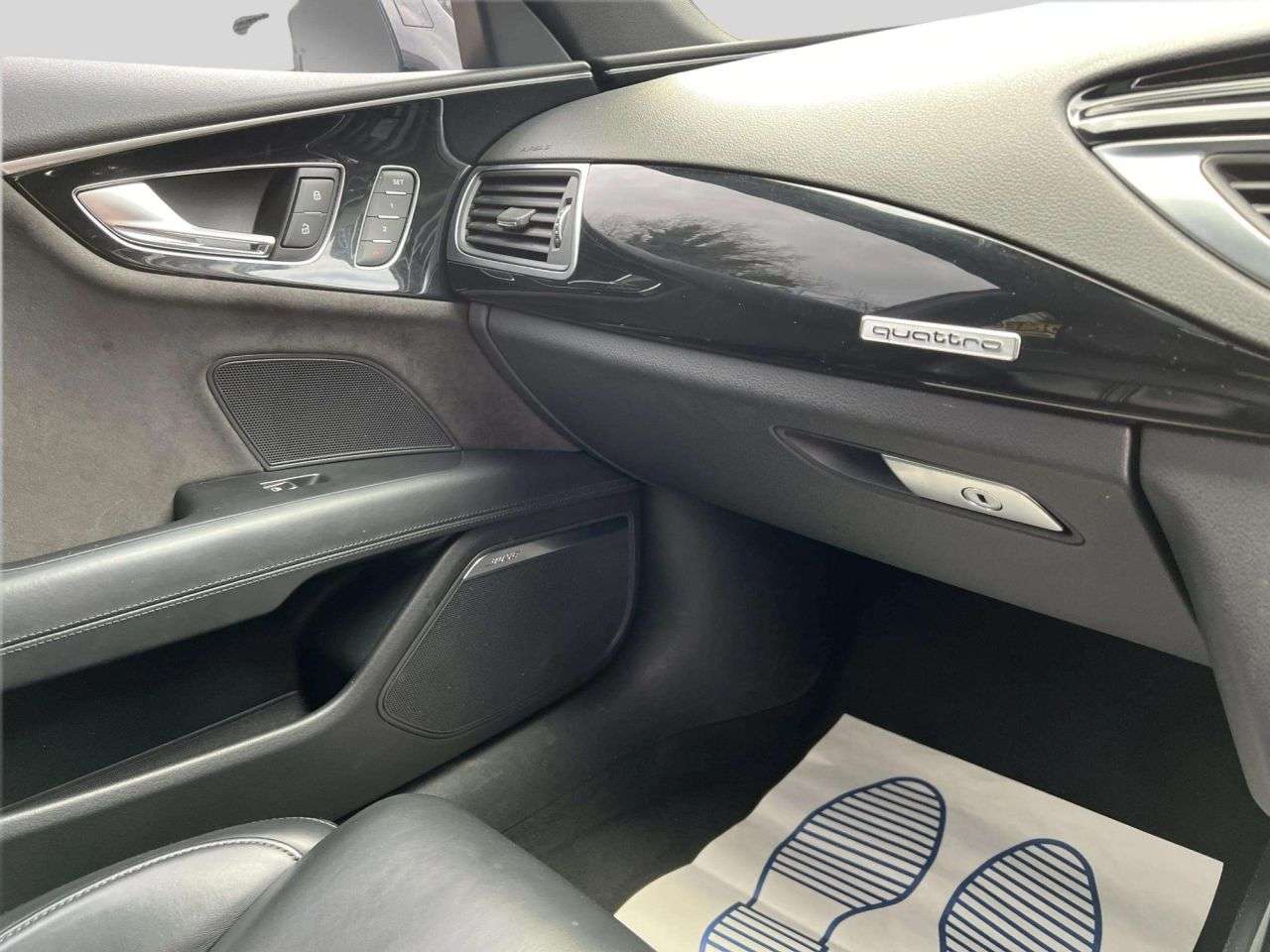 2017 AUDI RS7 2017 AUDI RS7