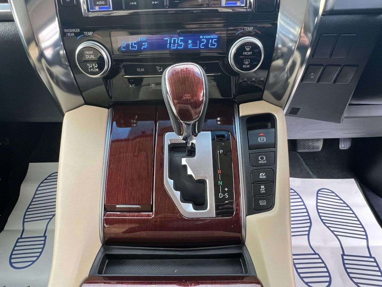 2017 TOYOTA ALPHARD 2017 TOYOTA ALPHARD