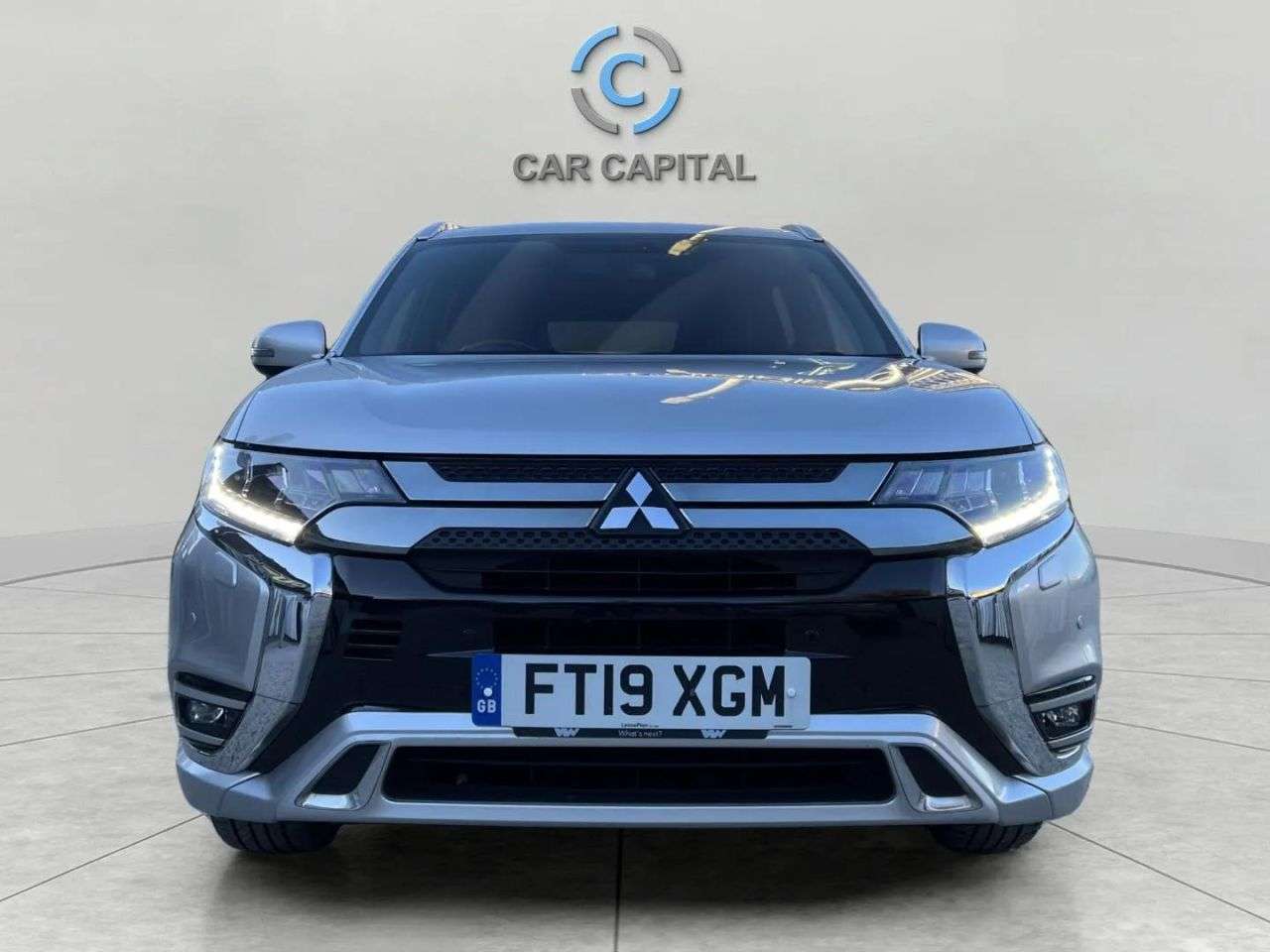 A 2019 MITSUBISHI OUTLANDER 2.4h TwinMotor 13.8kWh 4h SUV 5dr Petrol Plug-in Hybrid CVT 4WD Euro 6 (s/s A 2019 MITSUBISHI OUTLANDER 2.4h TwinMotor 13.8kWh 4h SUV 5dr Petrol Plug-in Hybrid CVT 4WD Euro 6 (s/s