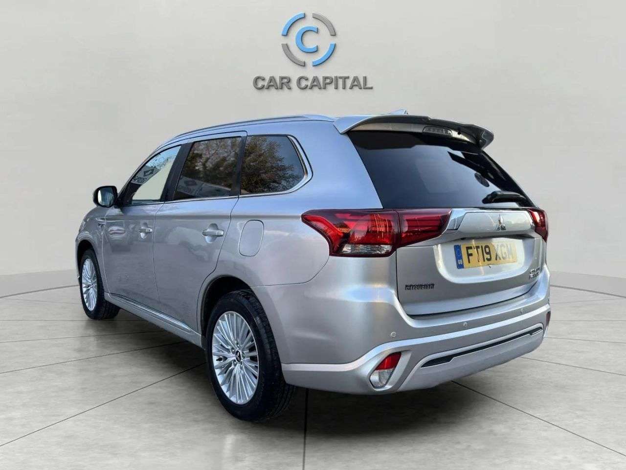 2019 MITSUBISHI OUTLANDER 2019 MITSUBISHI OUTLANDER