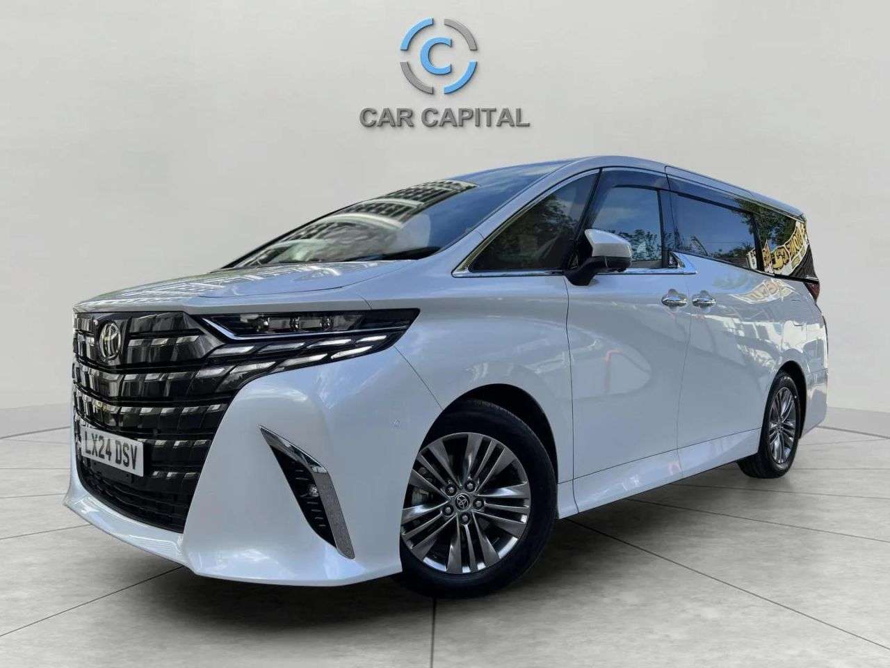 A 2024 TOYOTA ALPHARD 2.4 HYBRID VVTI AUTO 7 SEATS EXECUTIVE LOUNGE - PREMIUM TOP SPEC+LIKE NEW+3 A 2024 TOYOTA ALPHARD 2.4 HYBRID VVTI AUTO 7 SEATS EXECUTIVE LOUNGE - PREMIUM TOP SPEC+LIKE NEW+3
