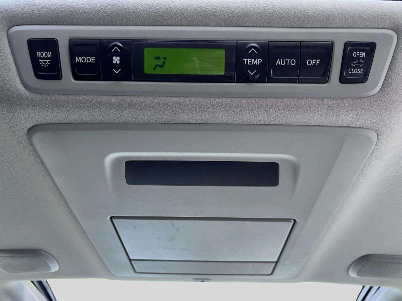 2012 TOYOTA ALPHARD 2012 TOYOTA ALPHARD