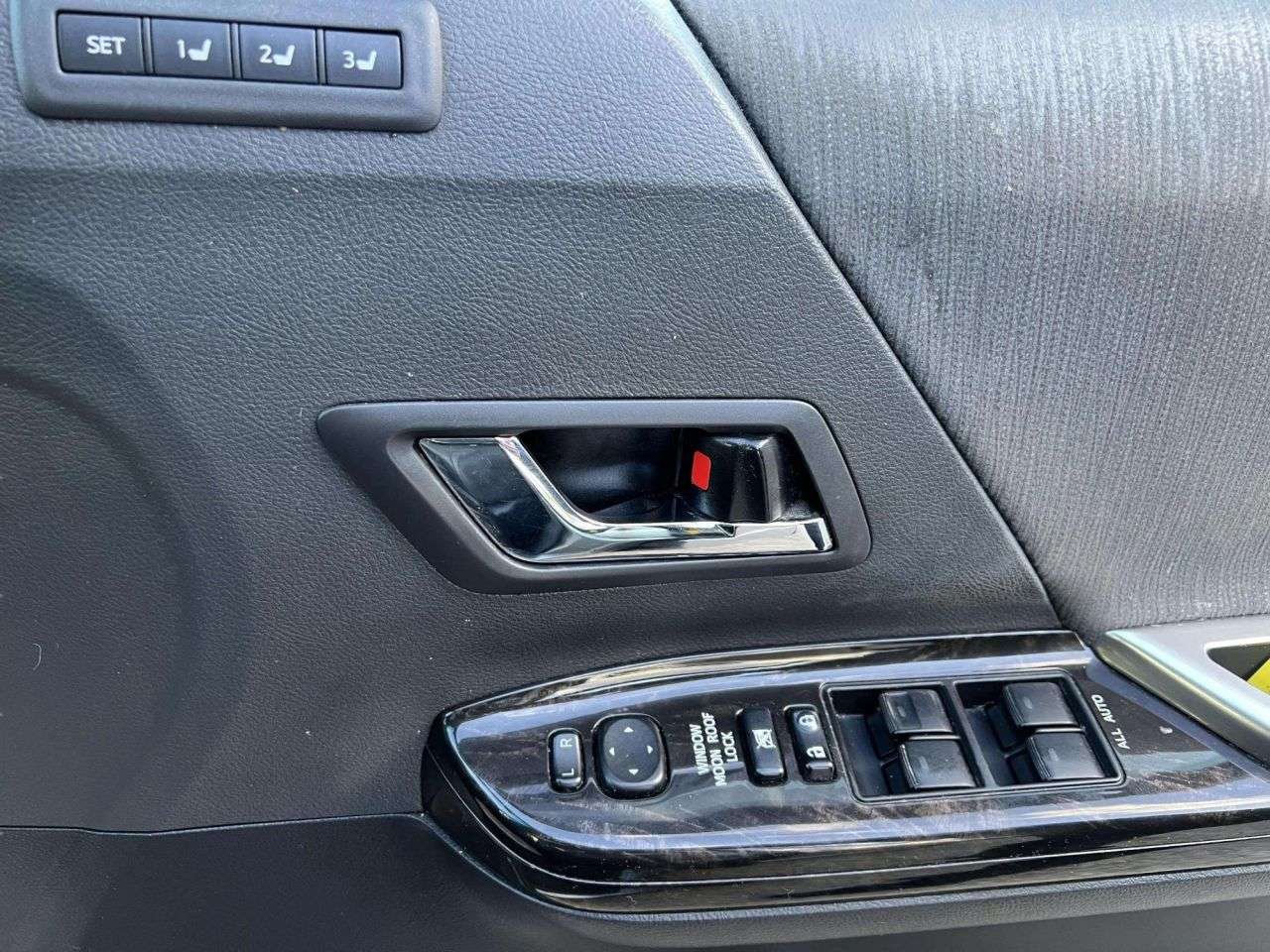 2012 TOYOTA ALPHARD 2012 TOYOTA ALPHARD