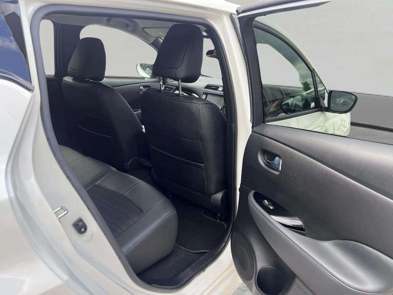 2022 NISSAN LEAF 2022 NISSAN LEAF