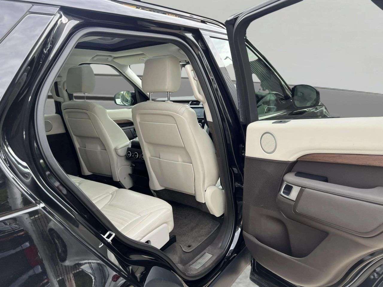 2017 LAND ROVER DISCOVERY 2017 LAND ROVER DISCOVERY