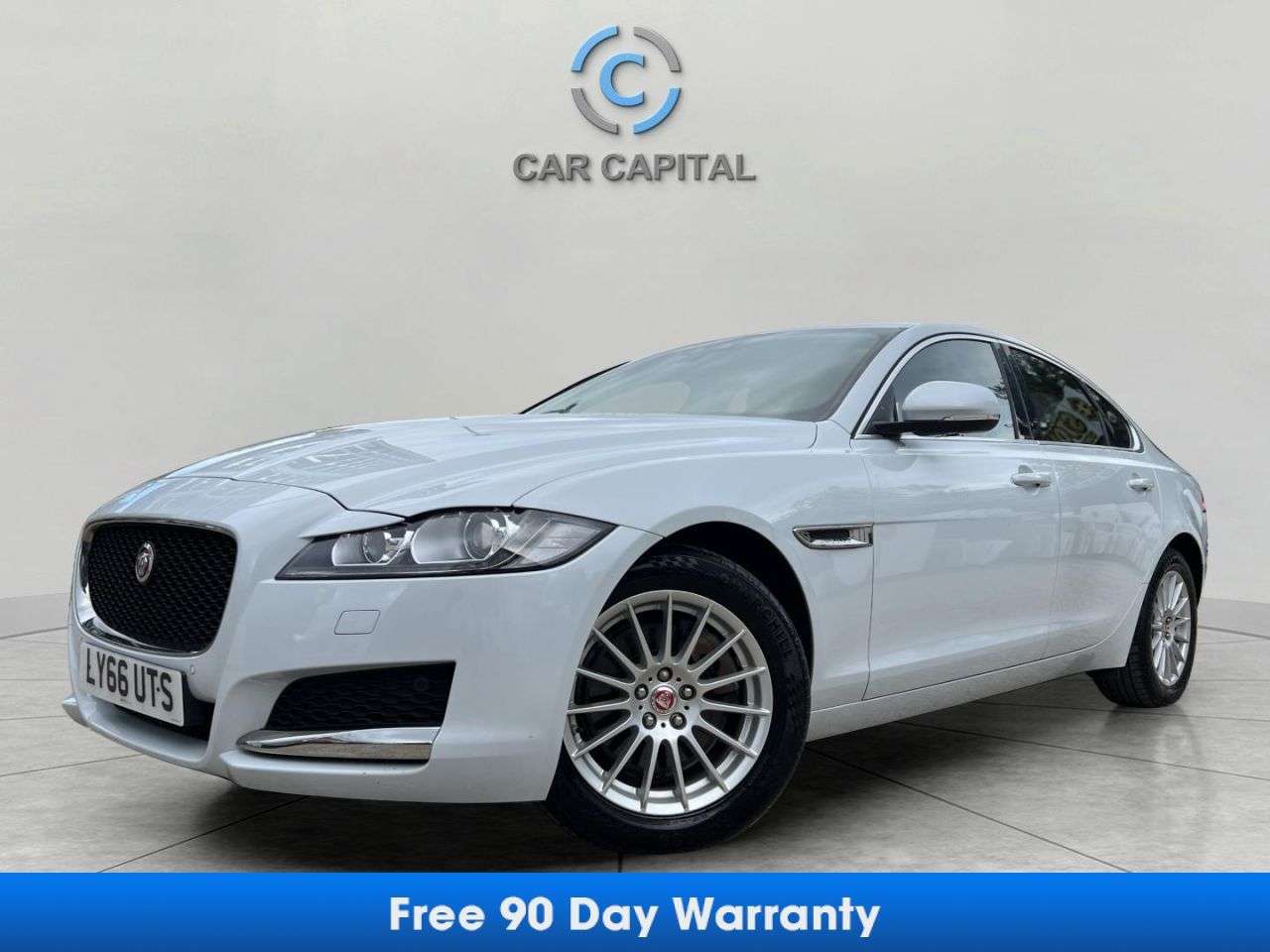 A 2016 JAGUAR XF 2.0d Prestige Saloon 4dr Diesel Auto Euro 6 (s/s) (180 ps) FINANCE+WARRANTY A 2016 JAGUAR XF 2.0d Prestige Saloon 4dr Diesel Auto Euro 6 (s/s) (180 ps) FINANCE+WARRANTY