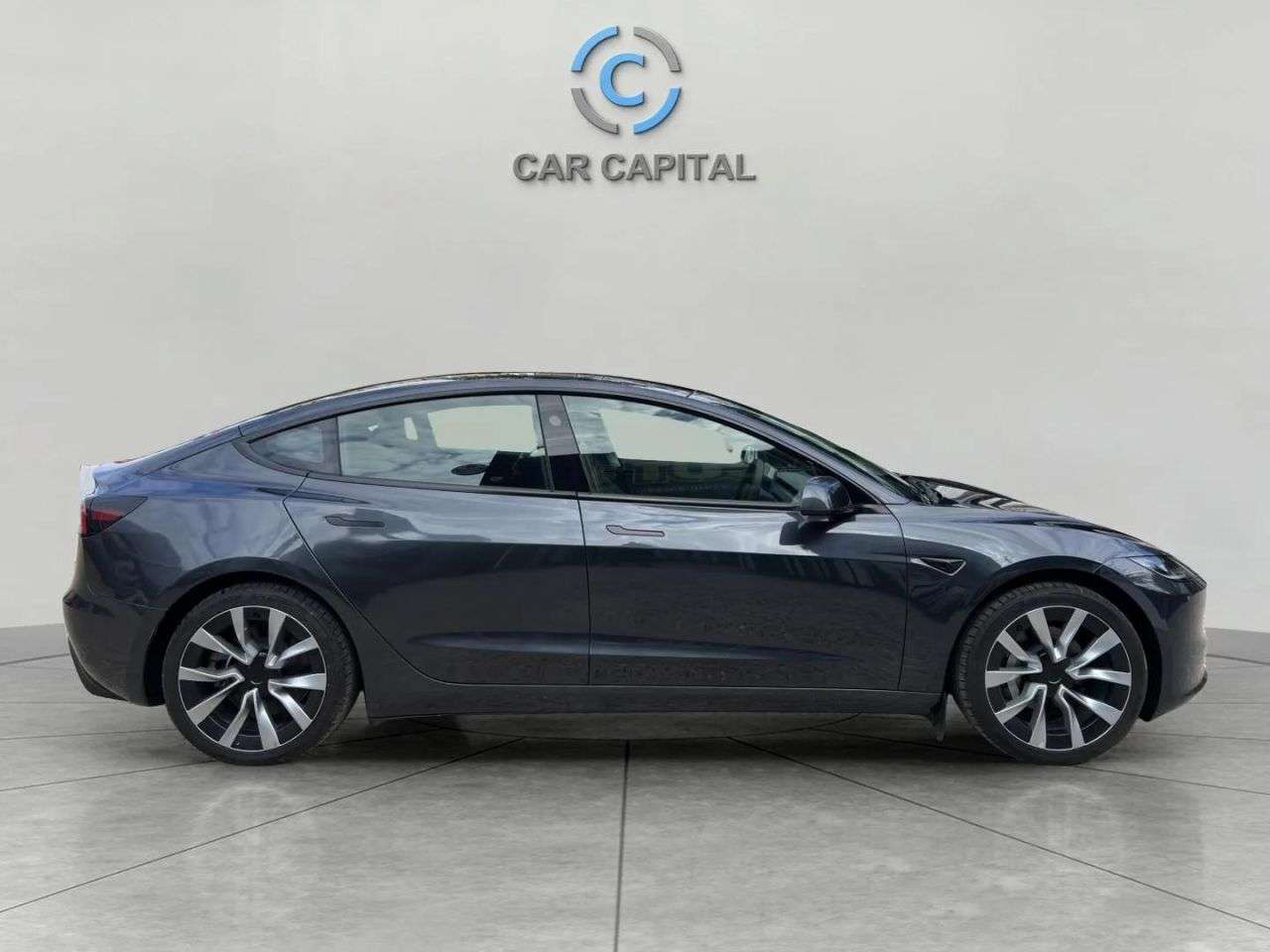 2025 TESLA MODEL 3 2025 TESLA MODEL 3