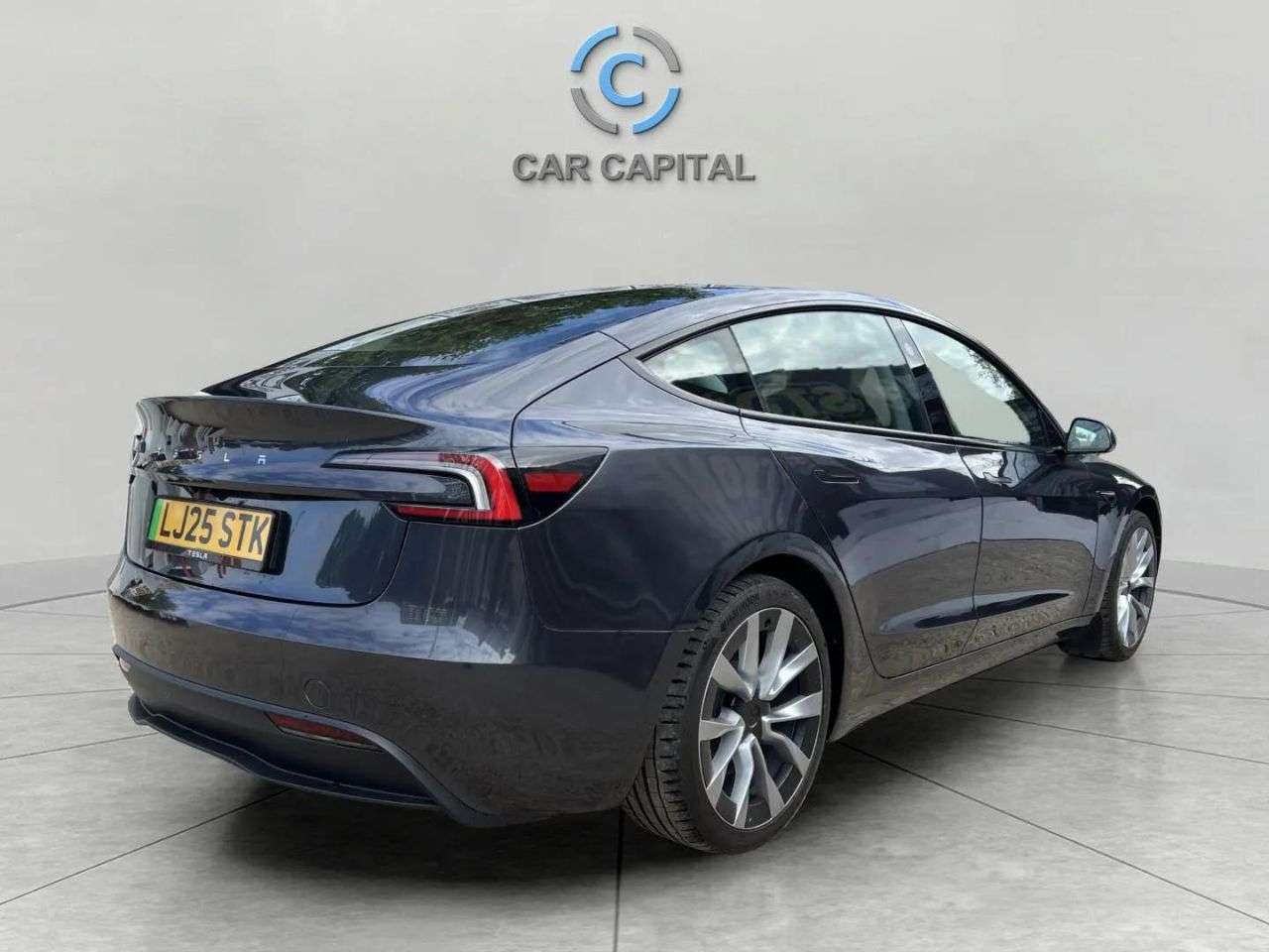 2025 TESLA MODEL 3 2025 TESLA MODEL 3