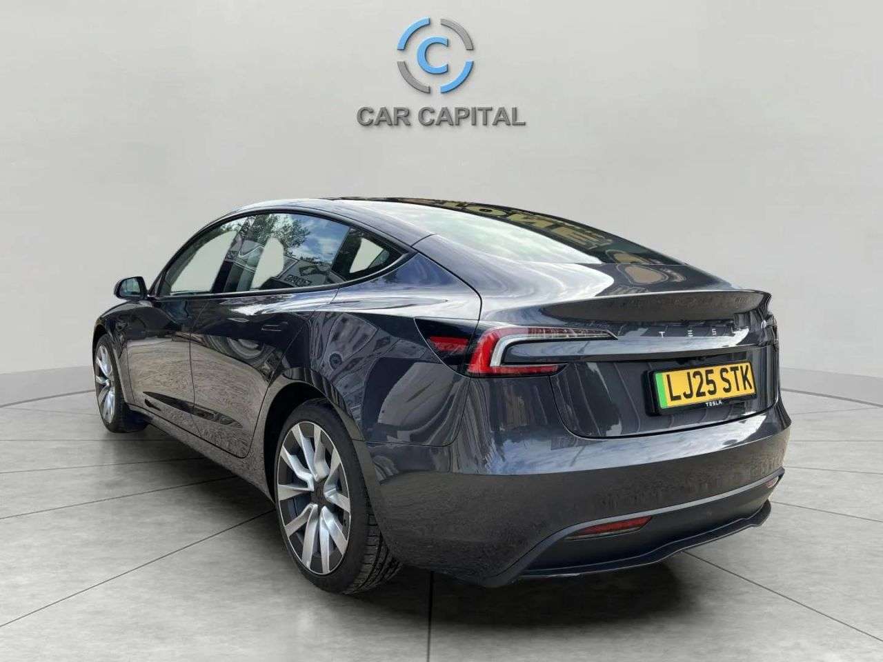 2025 TESLA MODEL 3 2025 TESLA MODEL 3