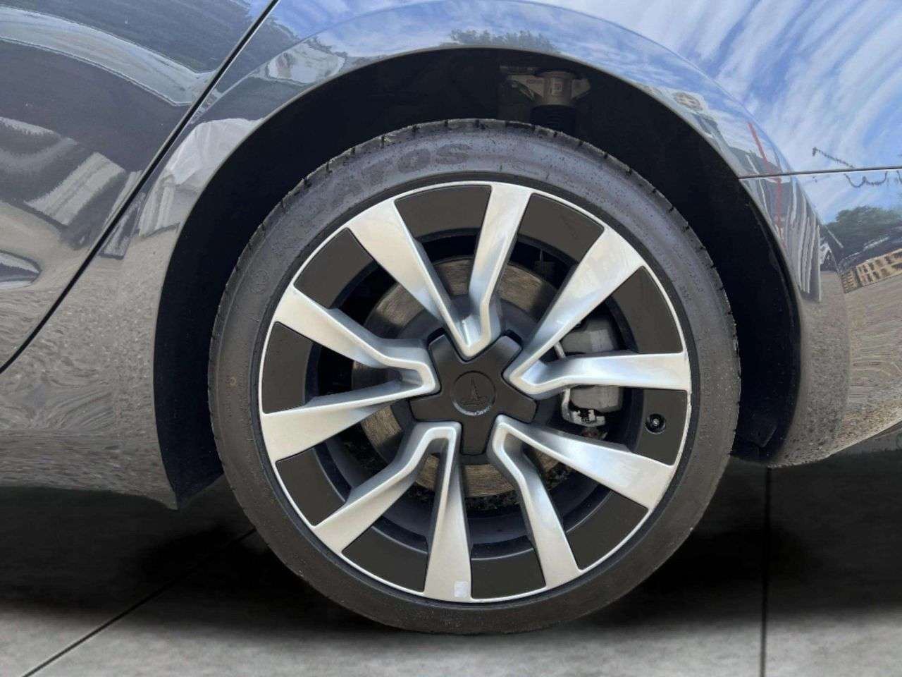 2025 TESLA MODEL 3 2025 TESLA MODEL 3