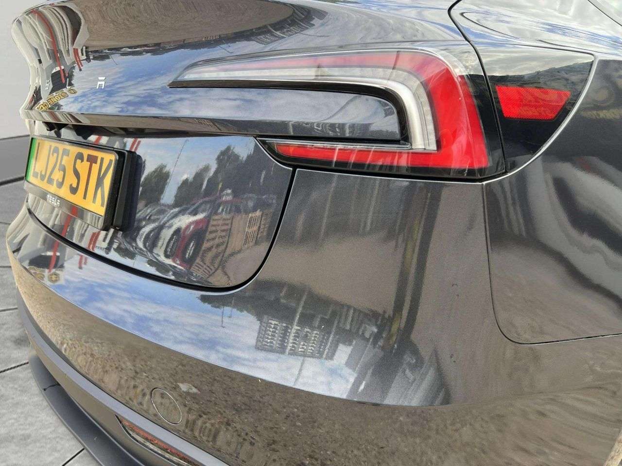 2025 TESLA MODEL 3 2025 TESLA MODEL 3