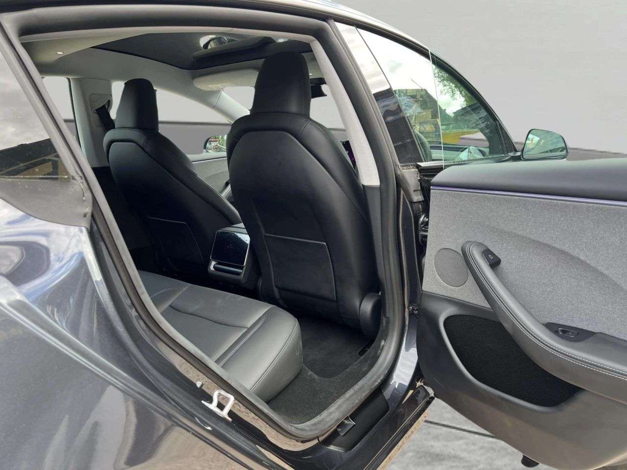 2025 TESLA MODEL 3 2025 TESLA MODEL 3